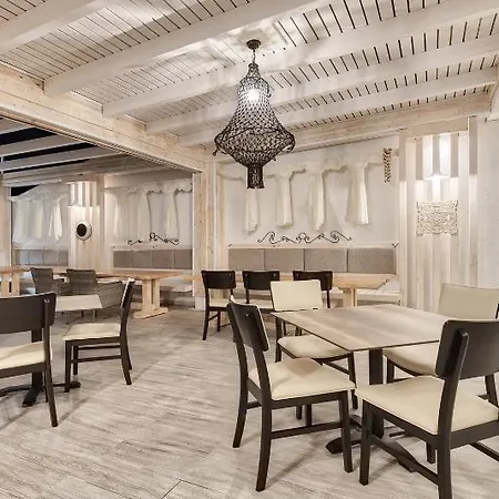 Mandala Seafront فندق