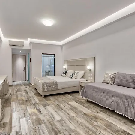 فندق Mandala Seafront 3*