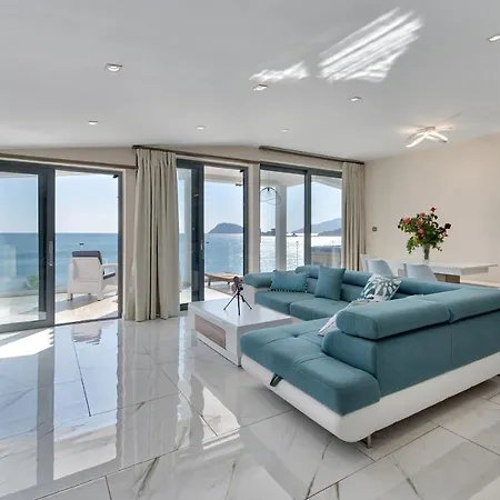 Mandala Seafront 3* לגאנאס