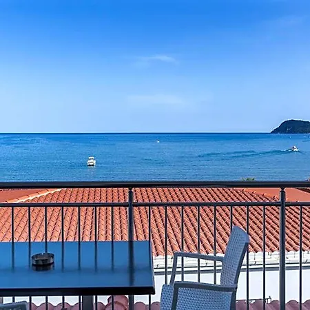 Mandala Seafront