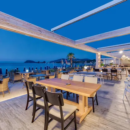 Mandala Seafront לגאנאס