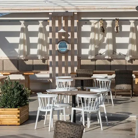 Hotel Mandala Seafront