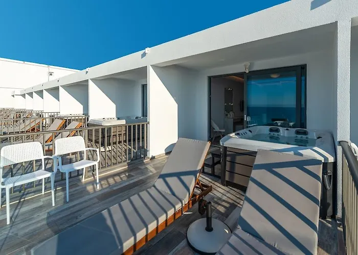 Mandala Seafront Hotel 3*