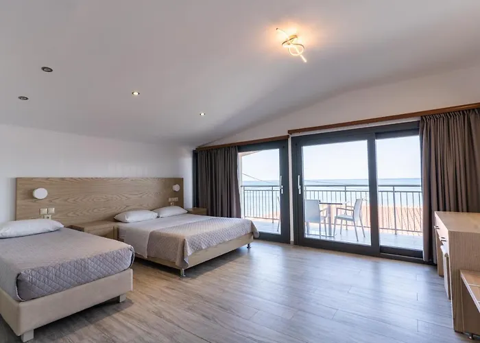 Hotel Mandala Seafront 3*