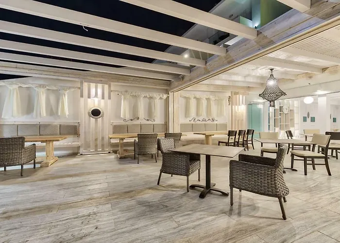 Mandala Seafront Hotel 3*