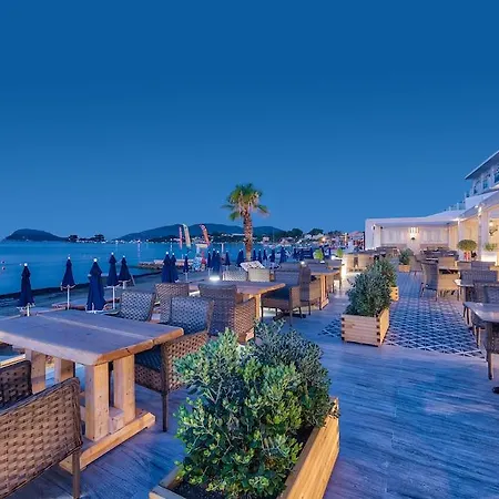 Szálloda Mandala Seafront 3*