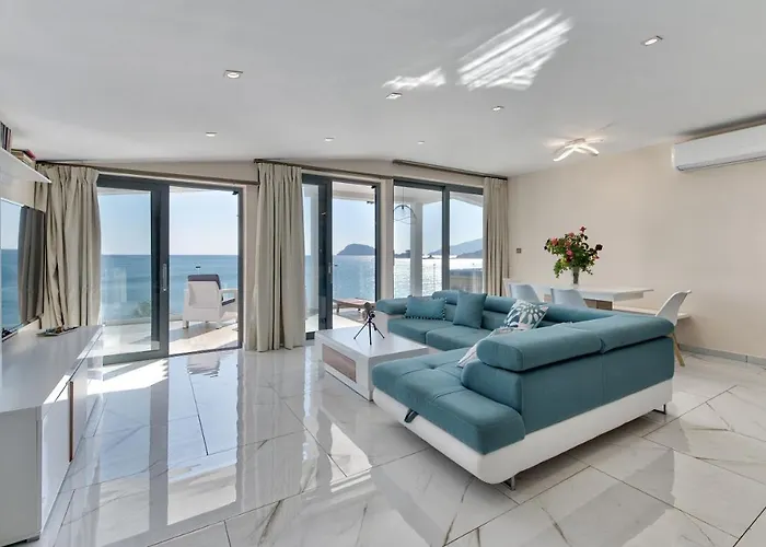 Mandala Seafront 3* Laganas
