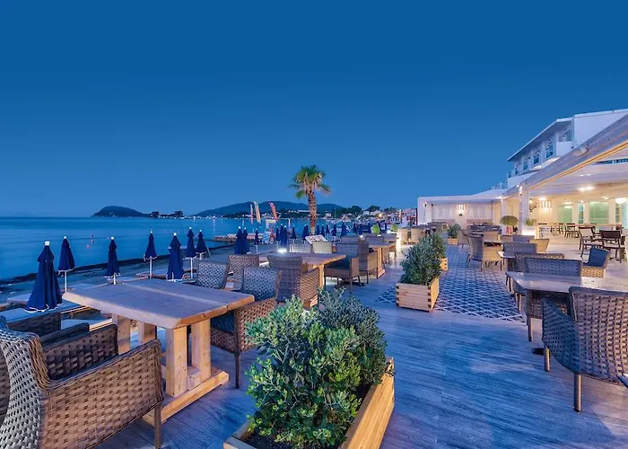 Hotel Mandala Seafront 3*