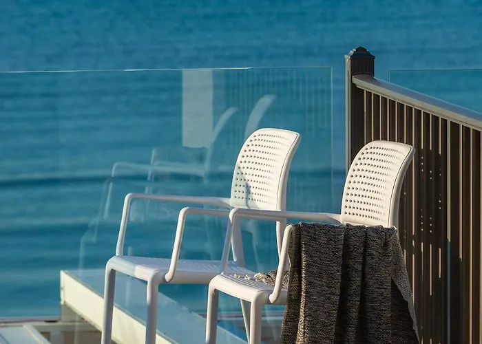 Hotel Mandala Seafront 3*